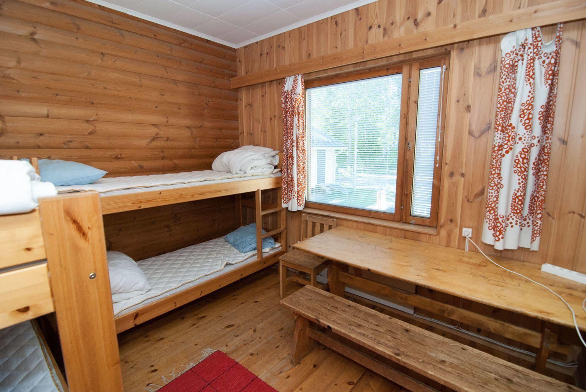 Partiotalon Retkeilymaja - Scouts Hostel Joensuu Exteriör bild
